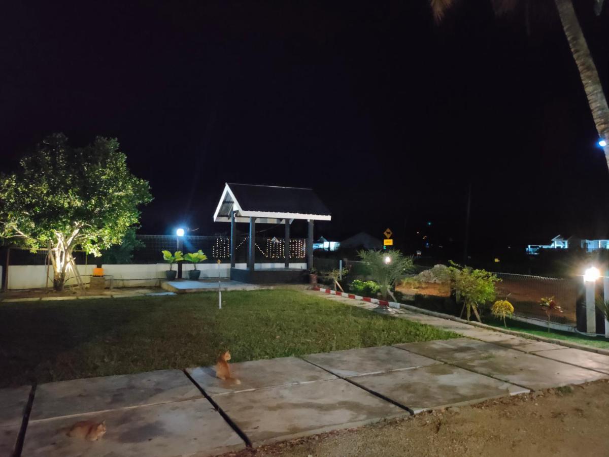 Aleesa Roomstay 파시르푸테 외부 사진
