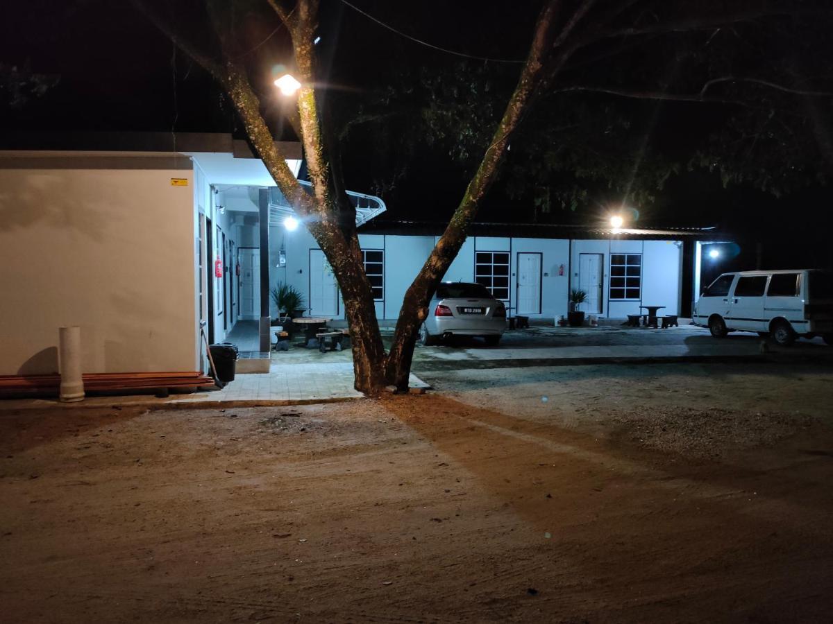 Aleesa Roomstay 파시르푸테 외부 사진