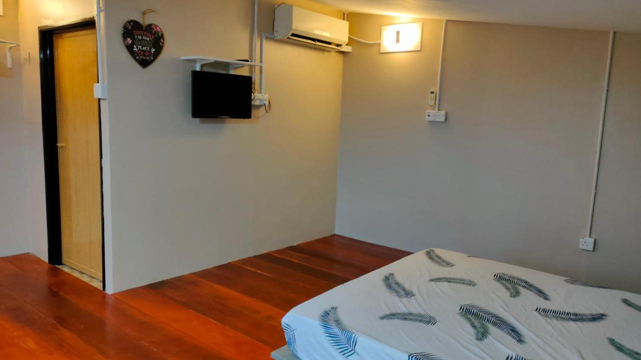 Aleesa Roomstay 파시르푸테 외부 사진