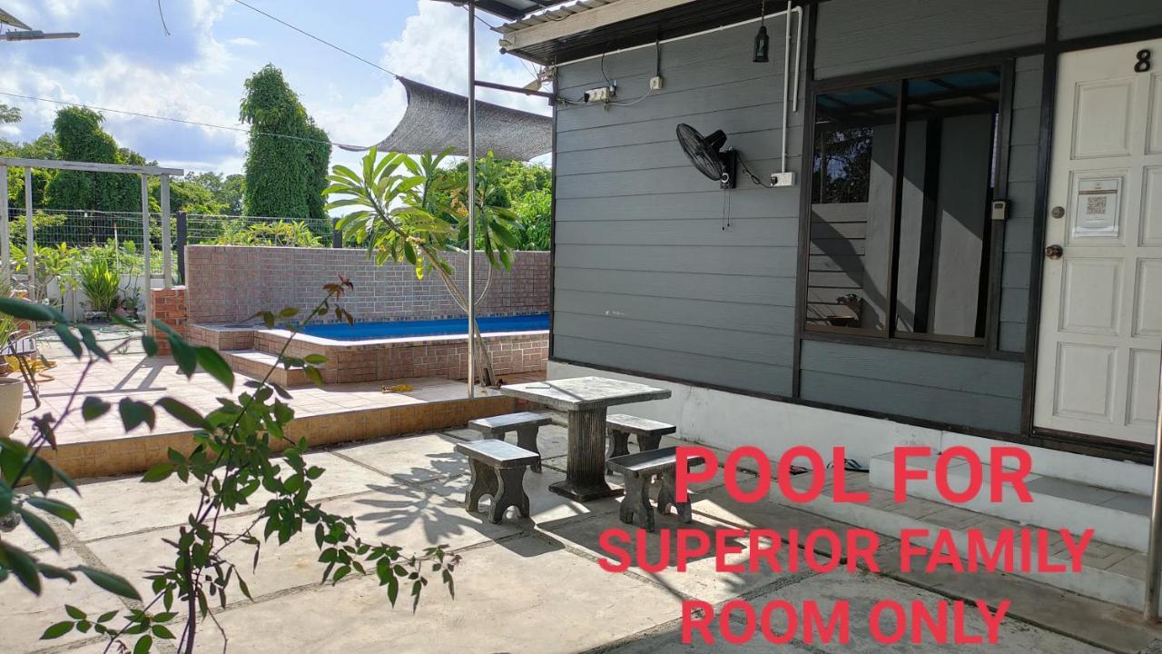Aleesa Roomstay 파시르푸테 외부 사진